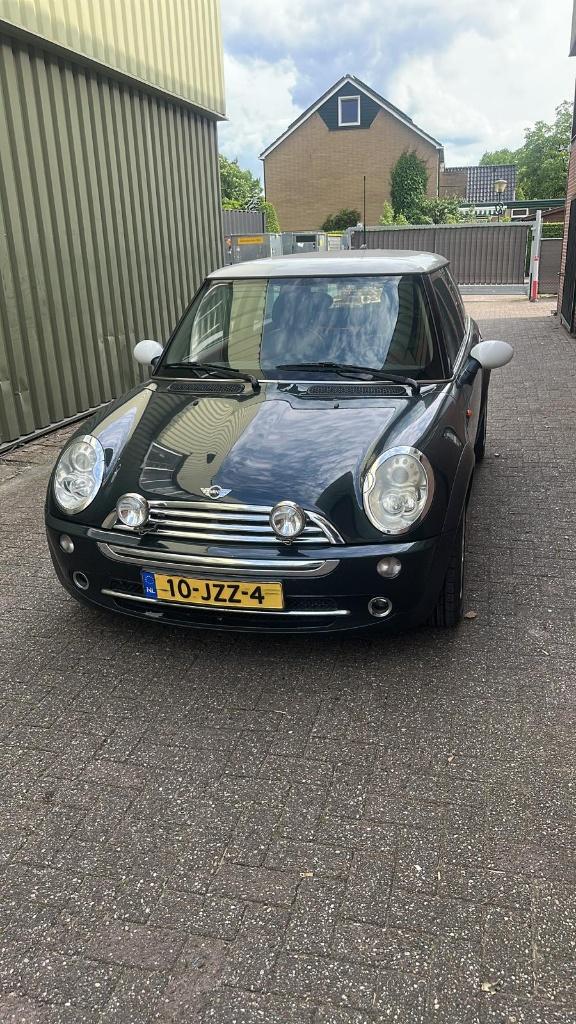 Mini 1.6 16V Cooper 2005 Auto, Auto's, Voorwielaandrijving, 4 cilinders, 14 km/l, Handgeschakeld
