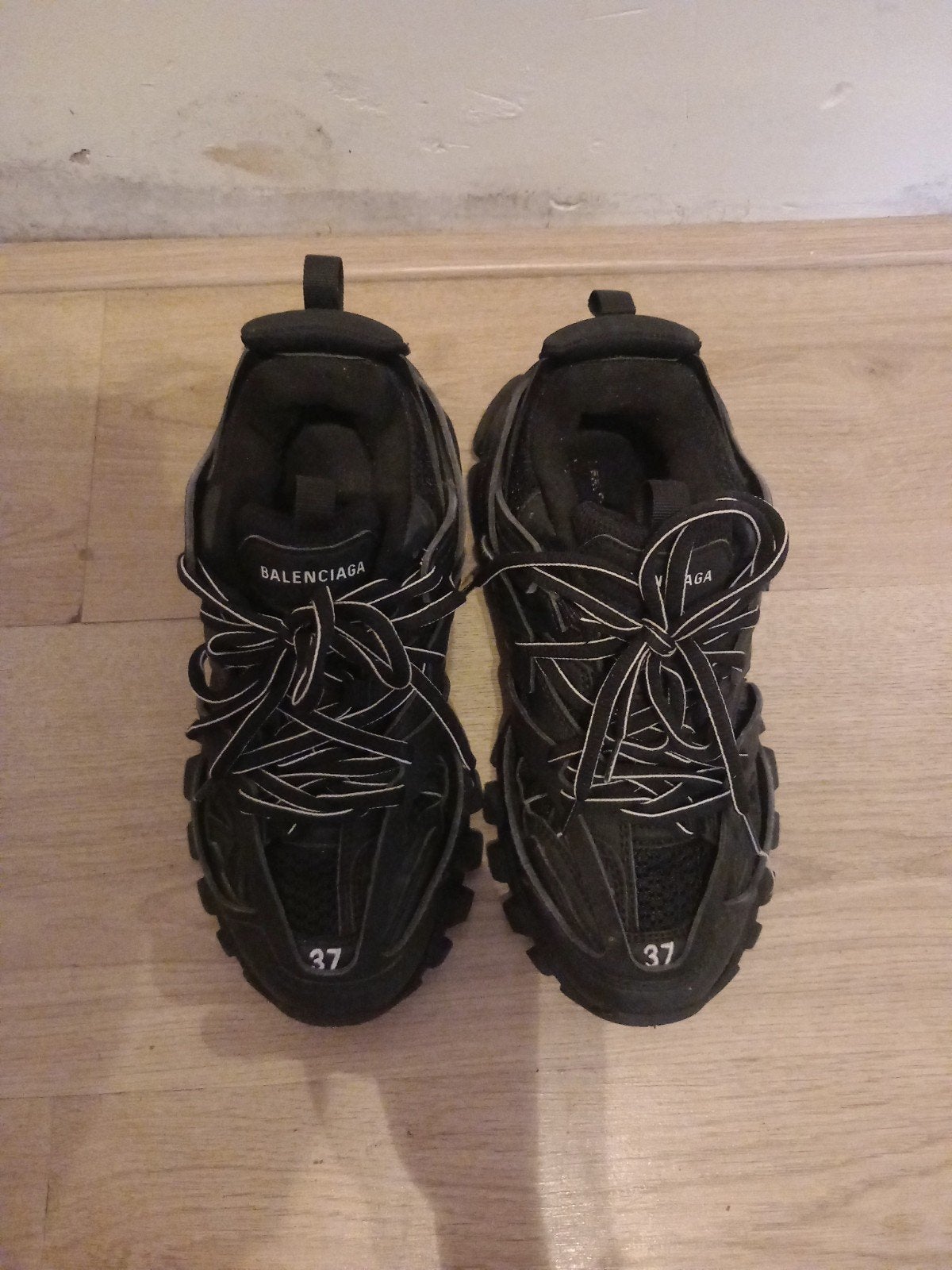 Balenciaga sneakers maat 37 - Zo goed als nieuw, Kleding | Dames, Balenciaga, Zwart, Ophalen of Verzenden, Sneakers of Gympen