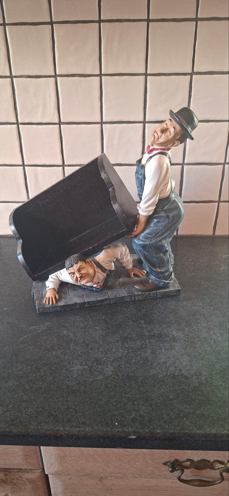 Decoratief beeld Laurel & Hardy met Cd rek, Ophalen, Vintage, Gebruikt, Meerkleurig