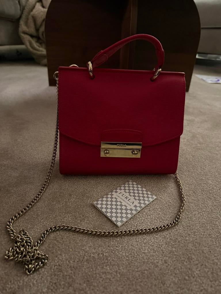 Roze Furla Leren Handtas / Schoudertas – Elegant & Stijlvol, Ophalen of Verzenden, Zo goed als nieuw, Rood, Handtas