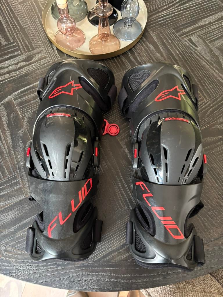 Alpinestars fluid pro kniebraces kniebeschermers motocross, Motoren, Ophalen, Tweedehands, Kinderen, Motorcrosskleding