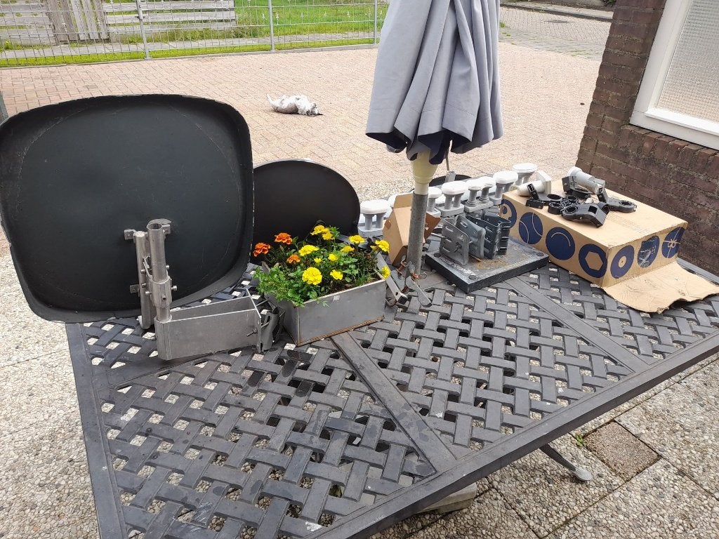 Satelliet Schotel spullen, Ophalen of Verzenden, Zo goed als nieuw, (Schotel)antenne-accessoires, Overige merken