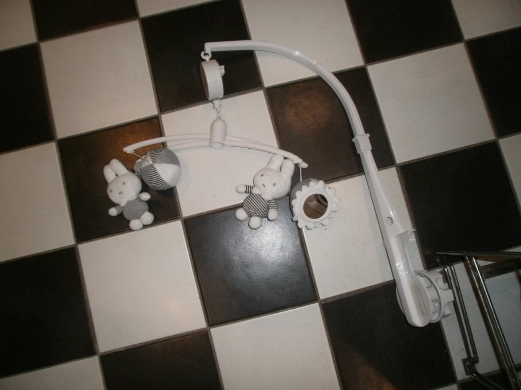 Nijntje mobiel voor box/bed wit velours blauw wit/gestreept, Konijn, Nijntje, Ophalen of Verzenden, Zo goed als nieuw