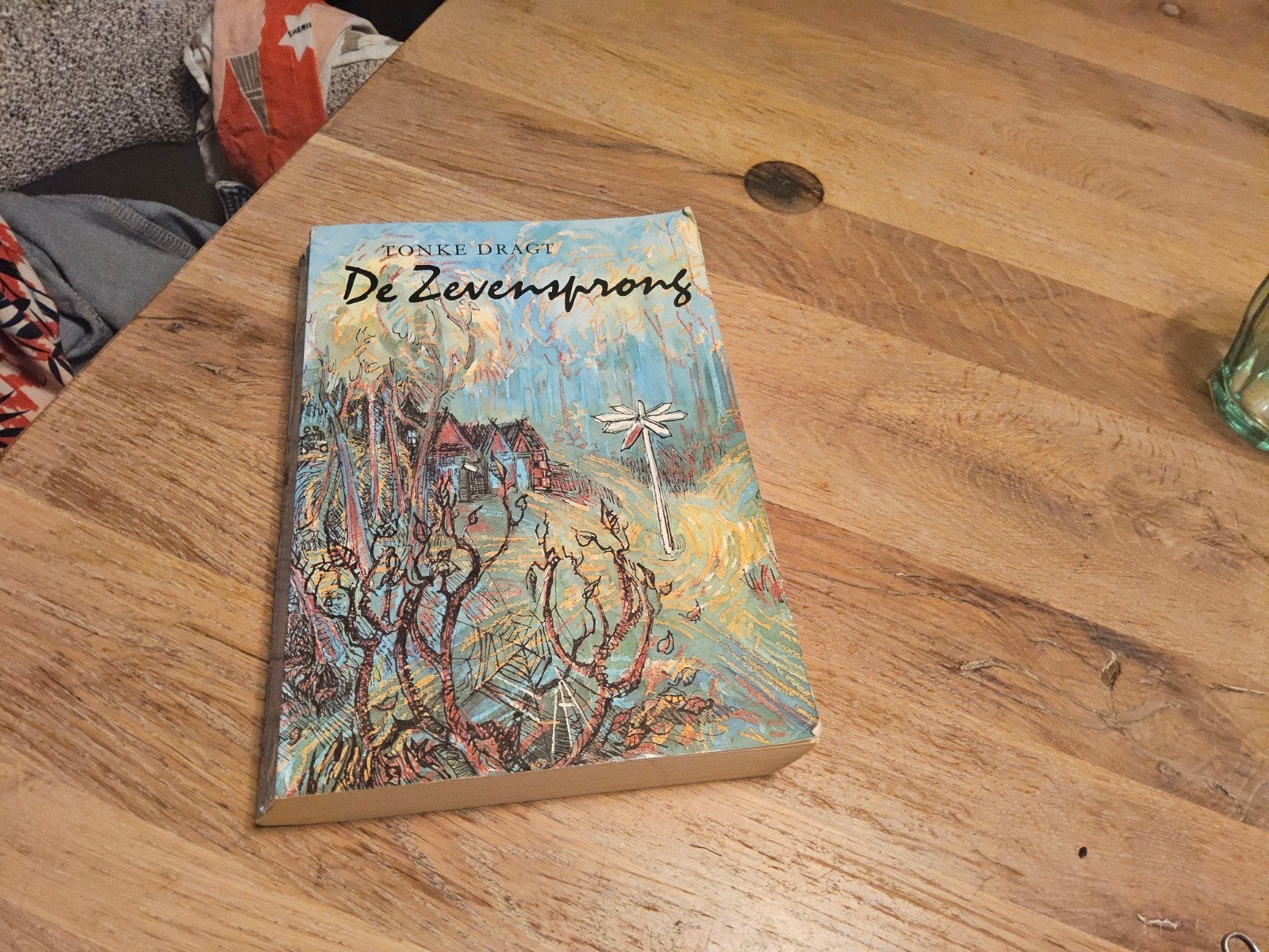 De Zevensprong - Tonke Dragt, Boeken, Ophalen of Verzenden, Gelezen, Tonke Dragt, Fictie algemeen