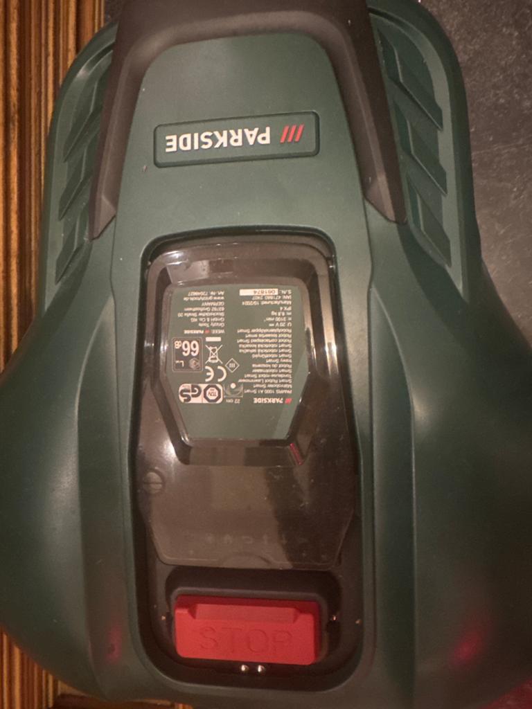 Parkside robotmaaier voor grote tuin met garage, Tuin en Terras, Robotmaaiers, Ophalen, Zo goed als nieuw
