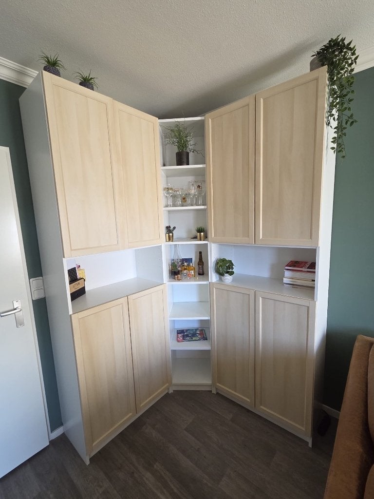 Kast, Huis en Inrichting, Ophalen, Met deur(en), 200 cm of meer, Zo goed als nieuw