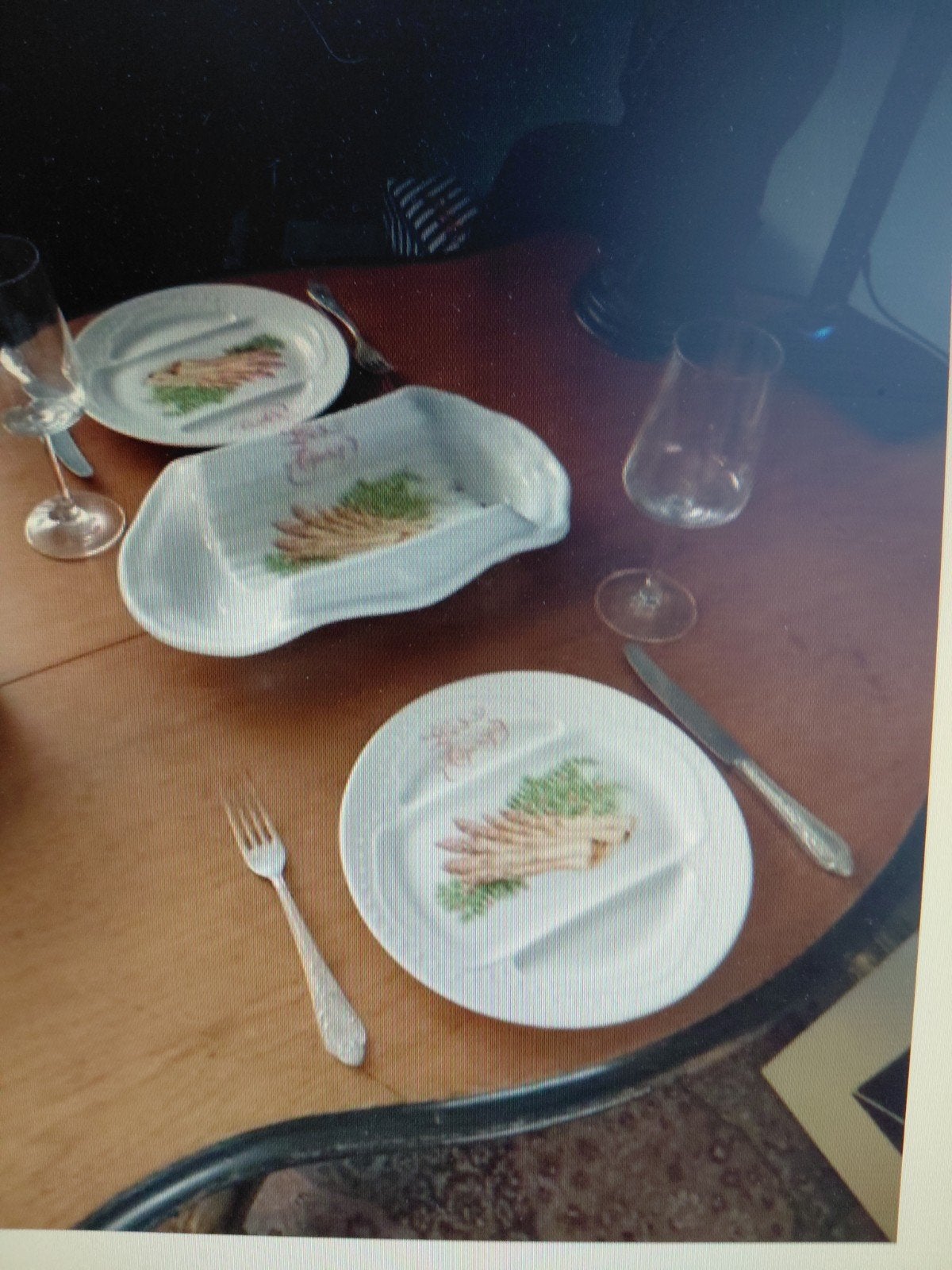 uniek porseleinen Asperges servies 12 of 6 pers France, Ophalen of Verzenden