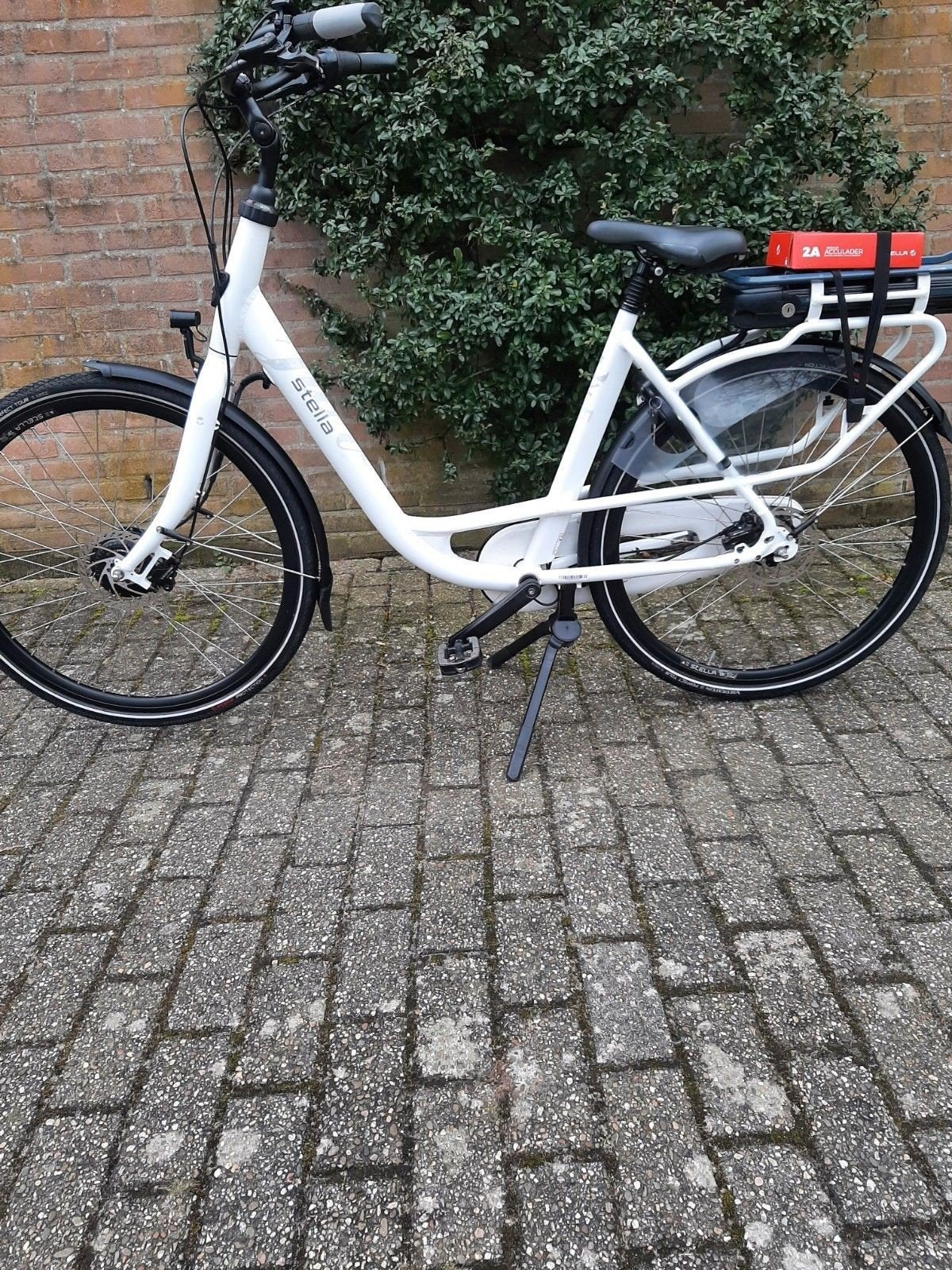 Stella Fiore E-bike met voorwielmotor en 500W accu, Ophalen, Gebruikt, Overige merken
