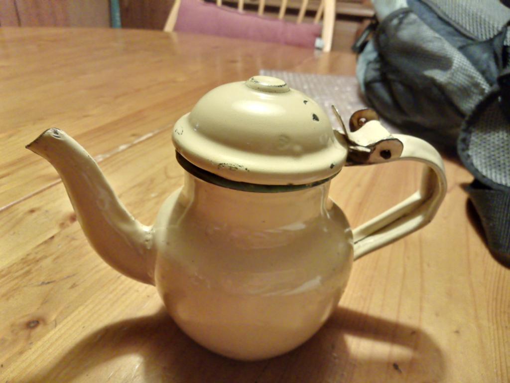 Vintage geëmailleerde theepot - kinderservies, Ophalen of Verzenden