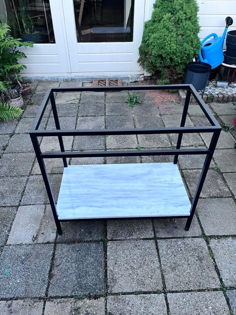 Industrieel badkamermeubel zwart met wit marmer (Furnified), Ophalen, Minder dan 55 cm, Gebruikt, Metaal of Aluminium
