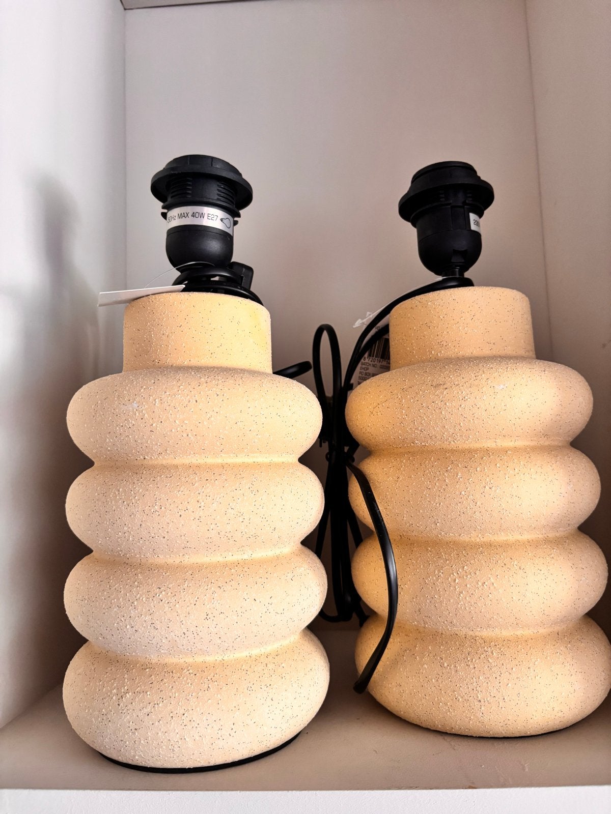 2 Nieuwe Kwantum beige lampenvoeten - E27 fitting, Beige, Nieuw, Overige merken, Overige materialen