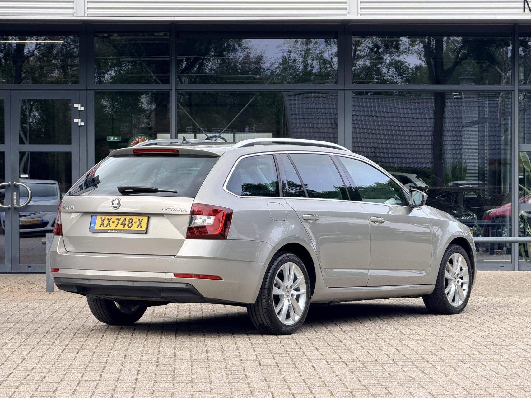 Skoda Octavia Combi 1.0 TSI Greentech Style Business | Keyle, Auto's, Dealer onderhouden, Gebruikt, 116 pk, 3 cilinders