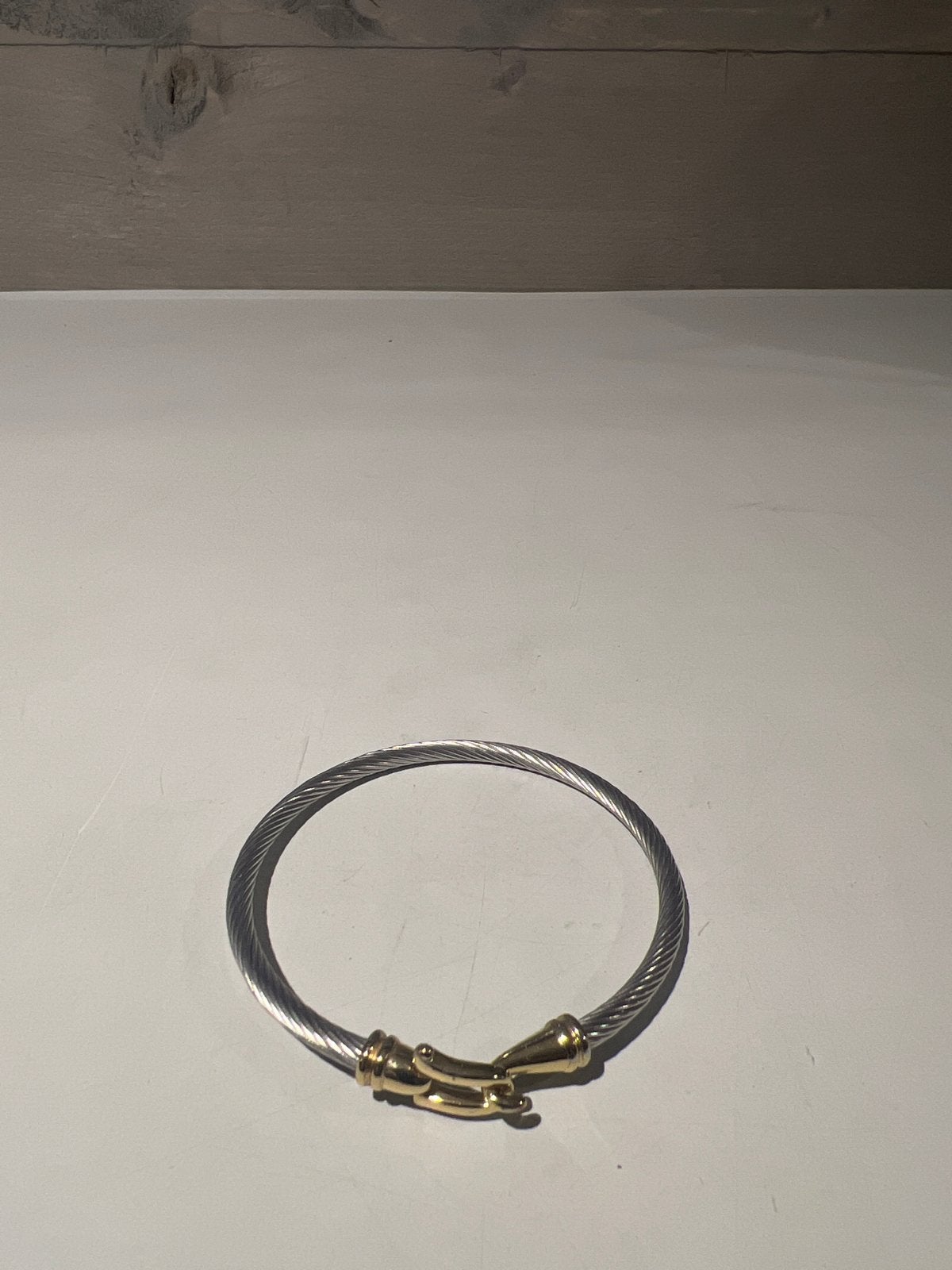 Stijlvolle armband met gouden sluiting, N, Staal, N, Ophalen of Verzenden