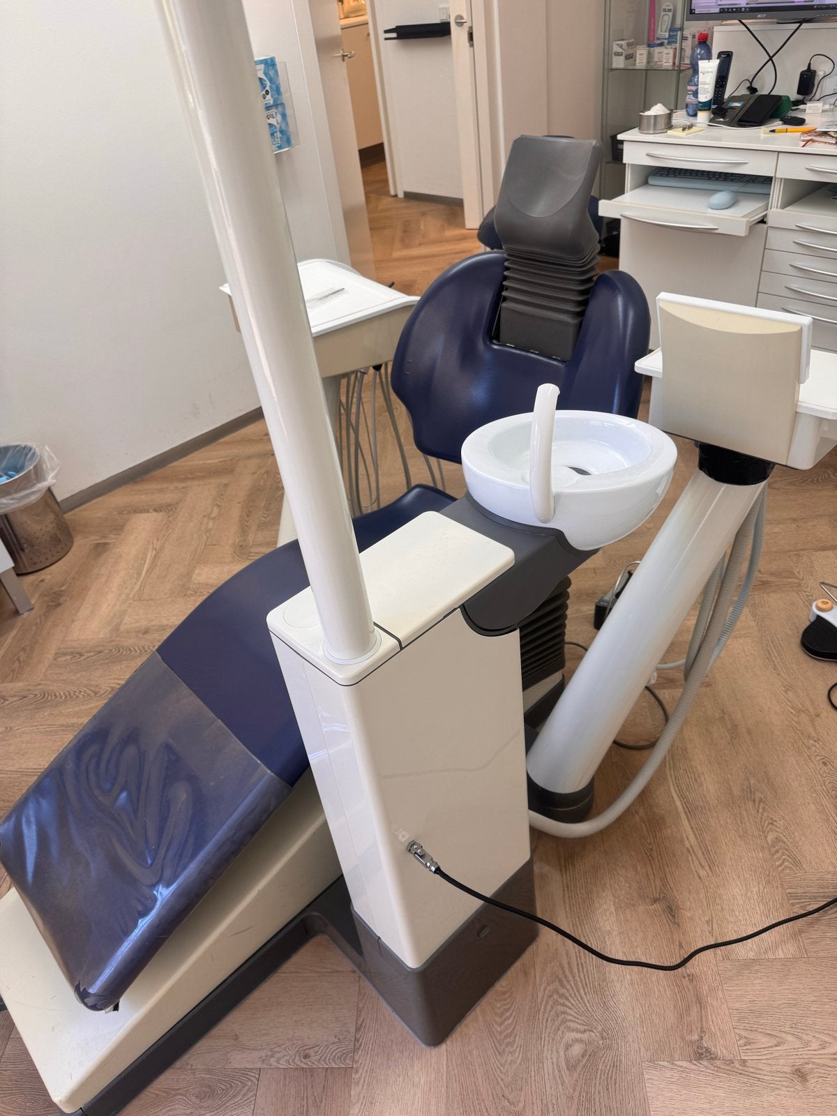Sirona C2+ Tandartsstoel, Ophalen
