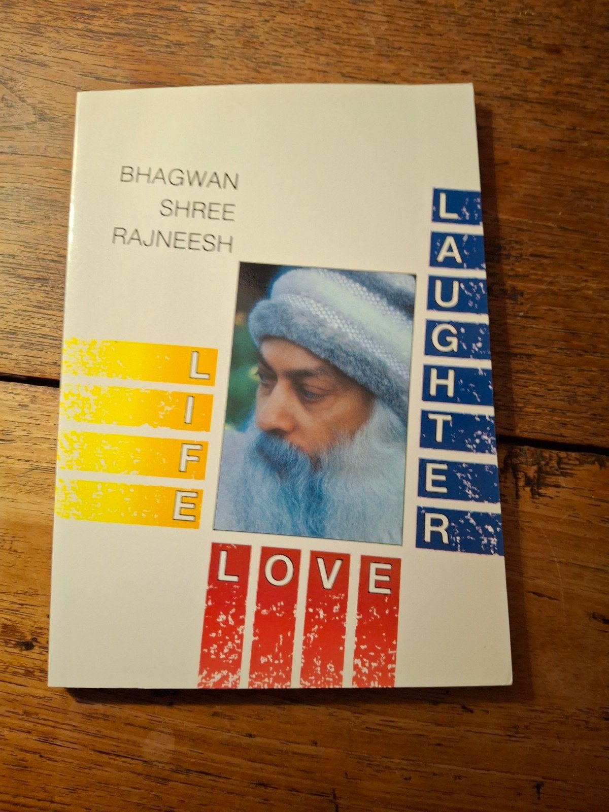 Bhagwan Shree Rajneesh. Life Love Laughter., Boeken, Ophalen of Verzenden