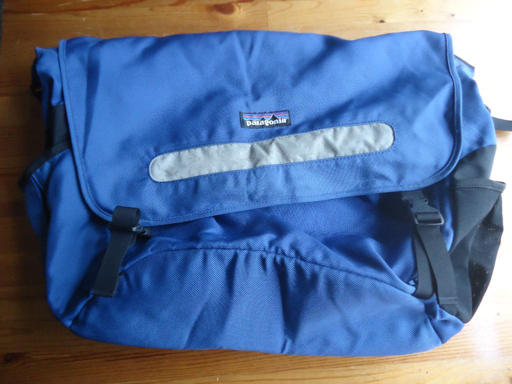 1 x grote en gave patagonia sling bag / messenger bag blauw, Ophalen of Verzenden, Gebruikt, Blauw, Overige merken