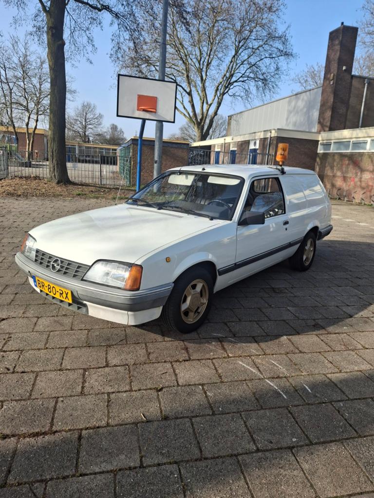 Opel rekord 2.0s  nieuwe apk  1986, Ophalen of Verzenden, Nieuw, Opel