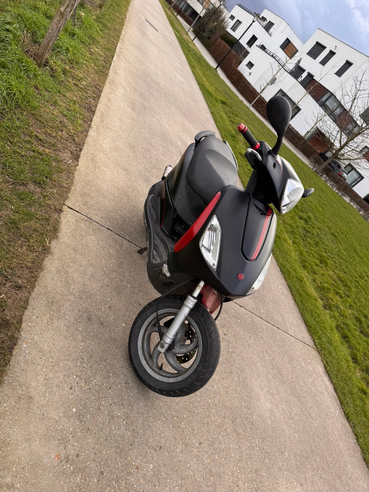 70cc piaggio fly, Fietsen en Brommers, Scooters | Piaggio, Zo goed als nieuw, Fly, Tweetakt, Ophalen
