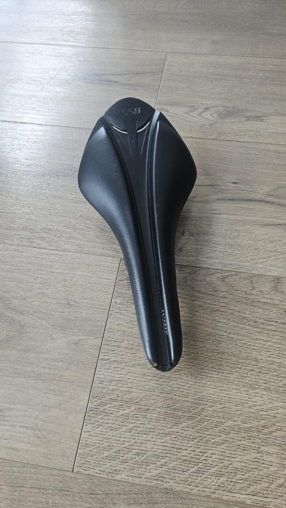 Fizik Arione R3 - Versus Evo Zadel, Gebruikt, Ophalen of Verzenden, Zadel, Carbon