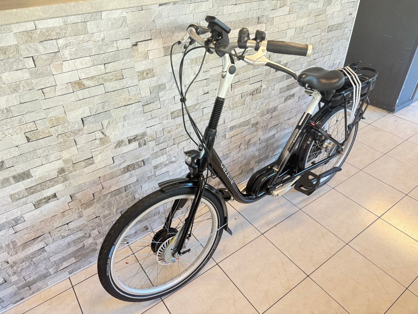 NIEUWSTAAT E-Bike Gazelle Balance TOTAAL 800km. D46cm. V7., Ophalen, Zo goed als nieuw, Minder dan 47 cm, /