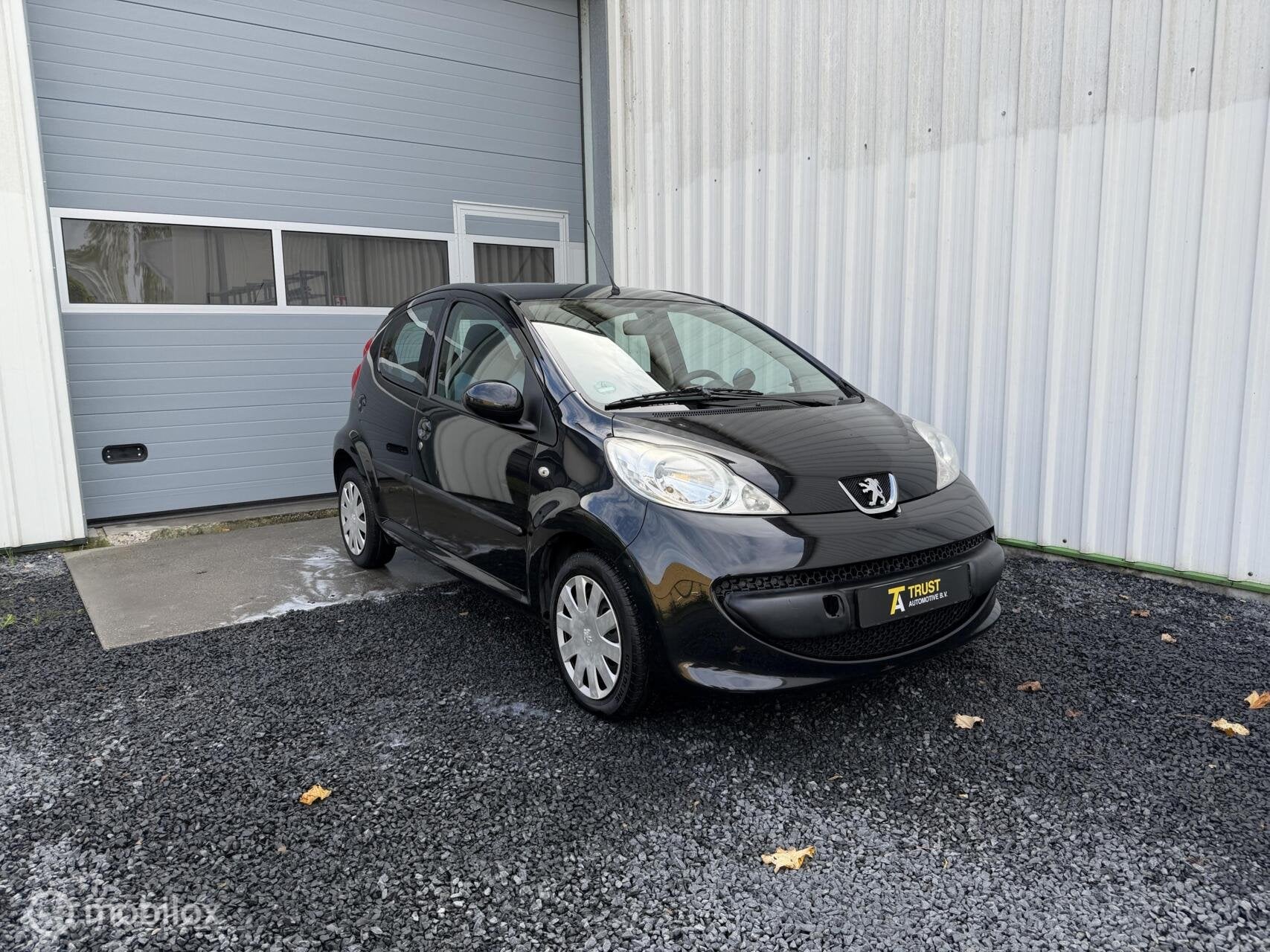 Peugeot 107 1.0-12V XS, Voorwielaandrijving, Stof, Gebruikt, 4 stoelen