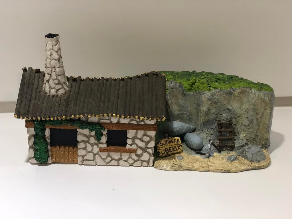 Het huis van Obelix Pixi - Uderzo, Ophalen of Verzenden, Asterix en Obelix, Zo goed als nieuw, Beeldje of Figuurtje