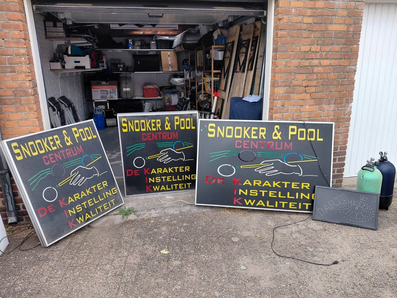 MANCAVE Vintage Snooker & Pool Centrum lichtbakken, Ophalen