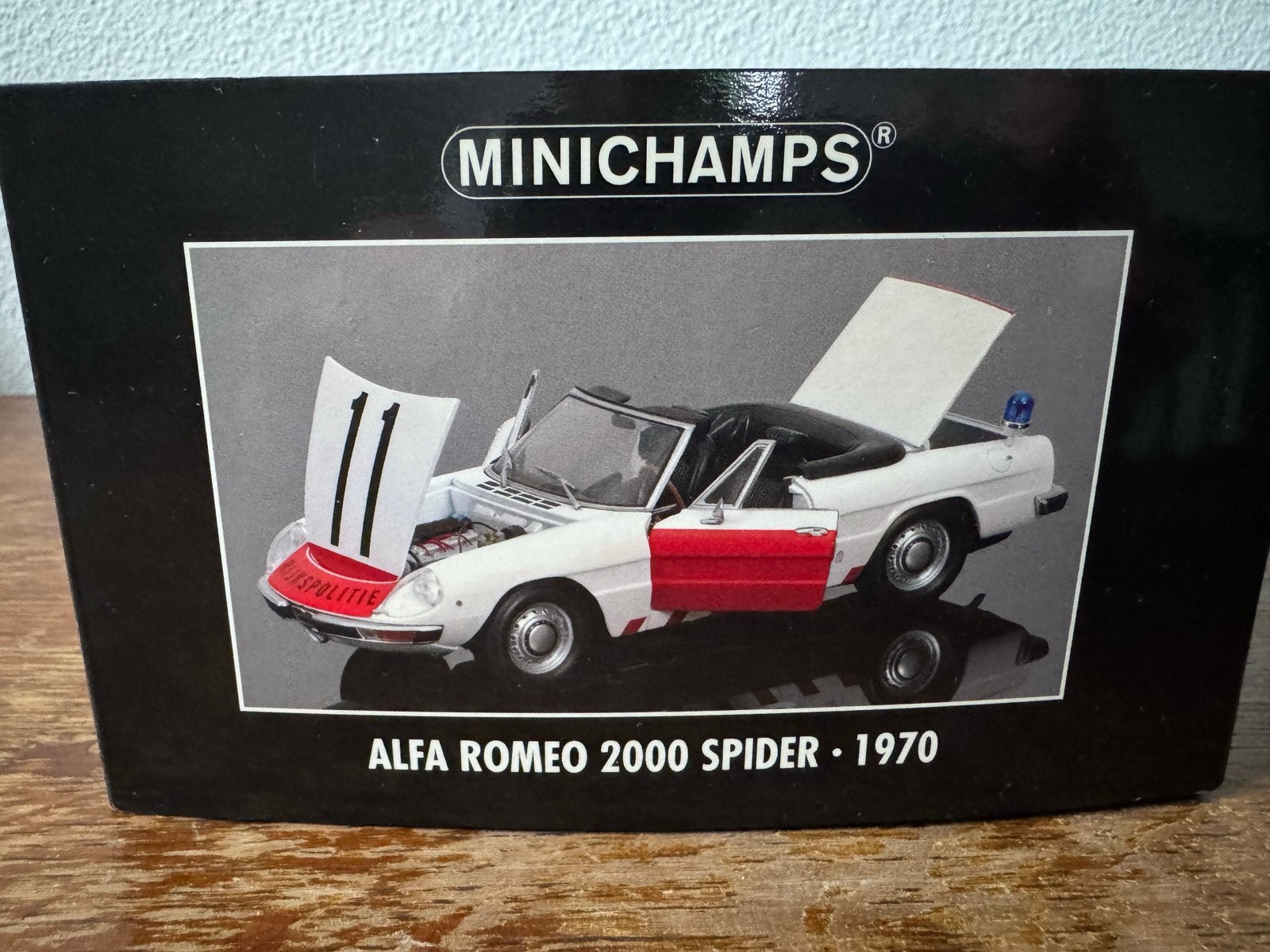 Minichamps Alfa Romeo 2000 Spider Rijkspolitie 1:18 OVP, Ophalen of Verzenden, Nieuw, Auto, MiniChamps