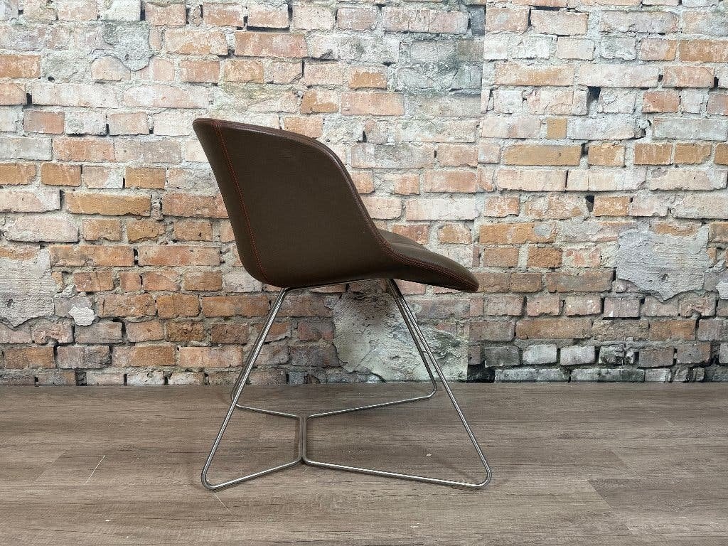Moroso Take Off – Bruin leer | Alfredo Häberli, Ophalen, Minder dan 75 cm, Design, Zo goed als nieuw