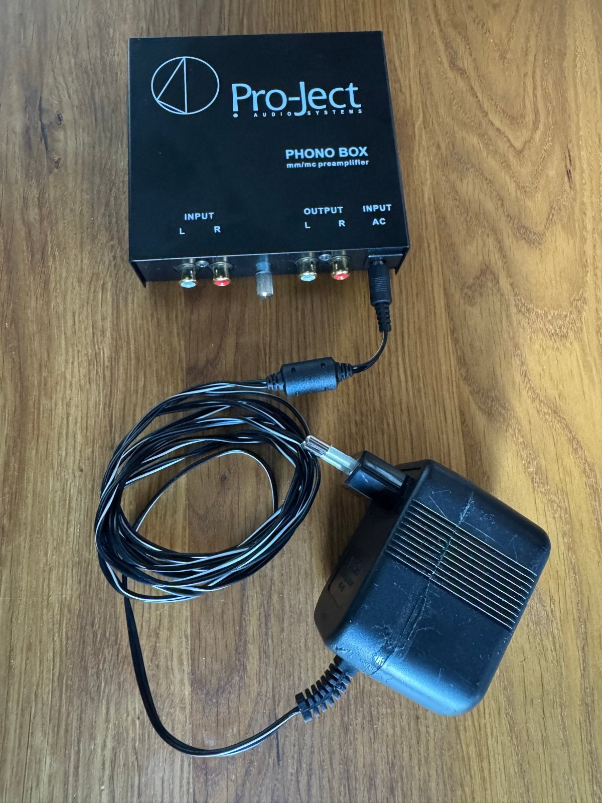 Pro-Ject Phono Box MM/MC phono voorversterker, Audio, Tv en Foto, Overige merken, Ophalen of Verzenden, Zo goed als nieuw, Minder dan 60 watt