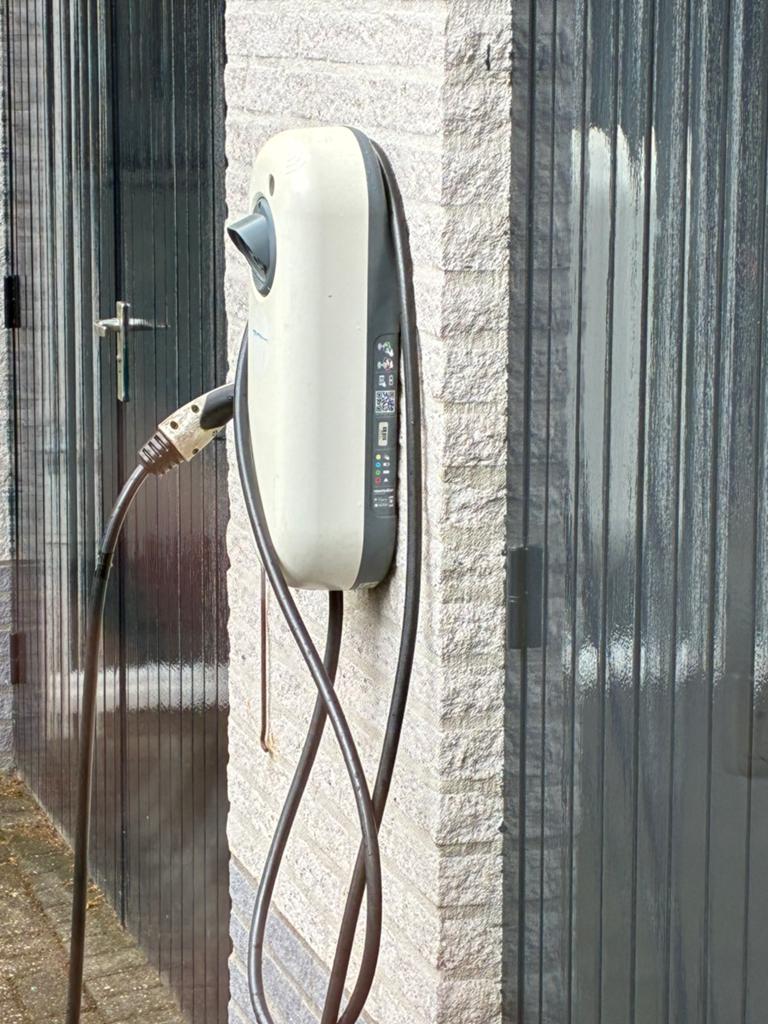 Laadpaal elektrische auto (NewMotion / Shell Recharge), Ophalen, Gebruikt, Laadpaal
