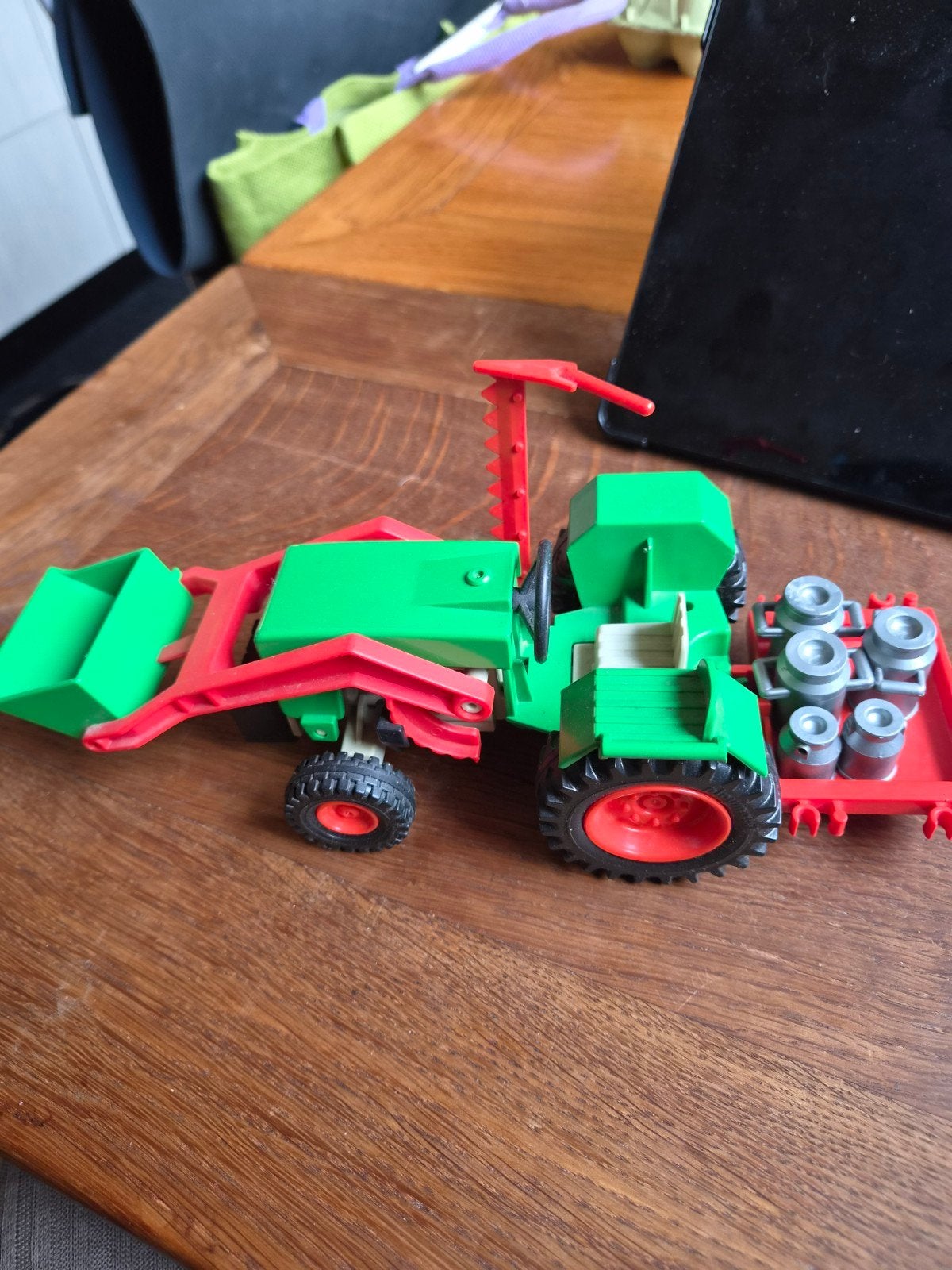 Playmobil Tractor met aanhanger en melkbussen, Kinderen en Baby's, Ophalen of Verzenden, Gebruikt, Jongen of Meisje