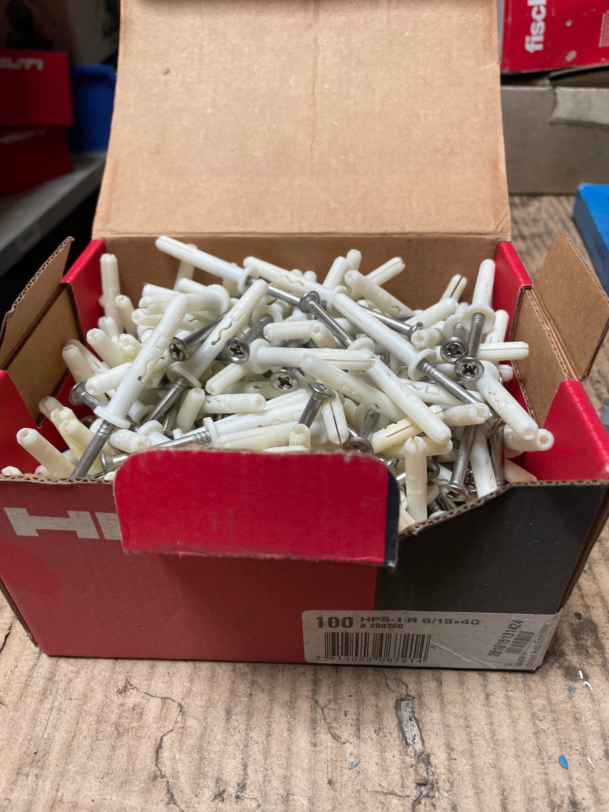 5 dozen Hilti HPS-1 R 6/15x40 Pluggen Schroeven (100 stuks), Ophalen, Nieuw, 400 tot 600 watt