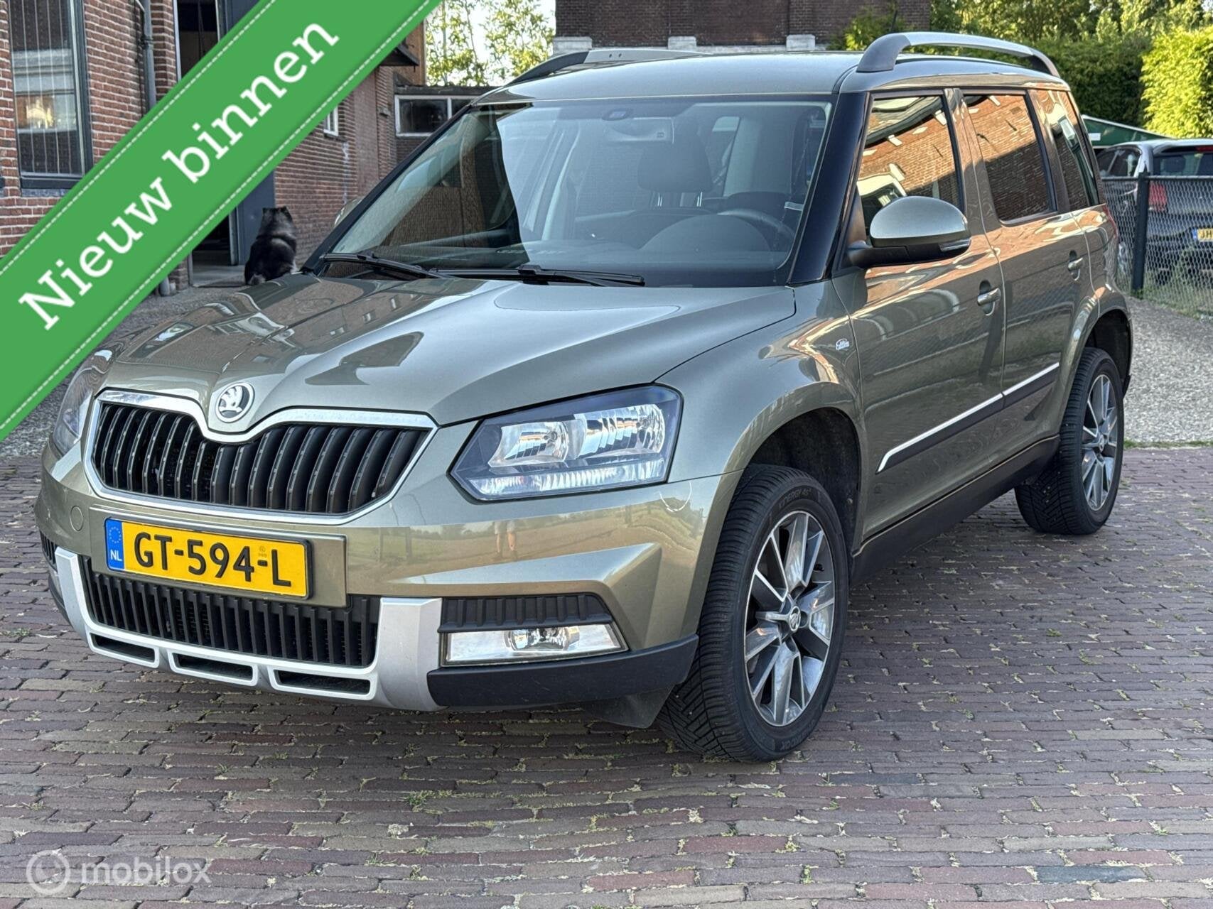 Skoda Yeti 1.2 TSI Greentech Edition Trekhaak navi, Auto's, Skoda, Voorwielaandrijving, Gebruikt, Euro 6, 4 cilinders