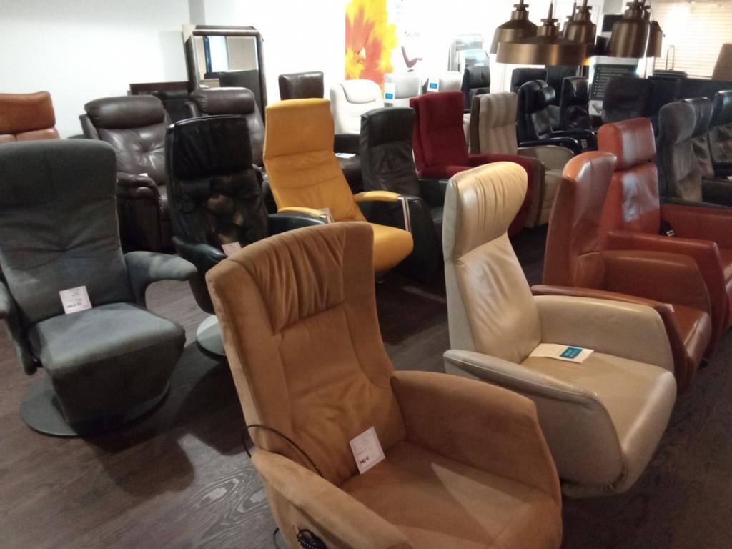 Relaxfauteuil. Showroom modellen en keurig gebruikte., Ophalen, 75 tot 100 cm, 50 tot 75 cm