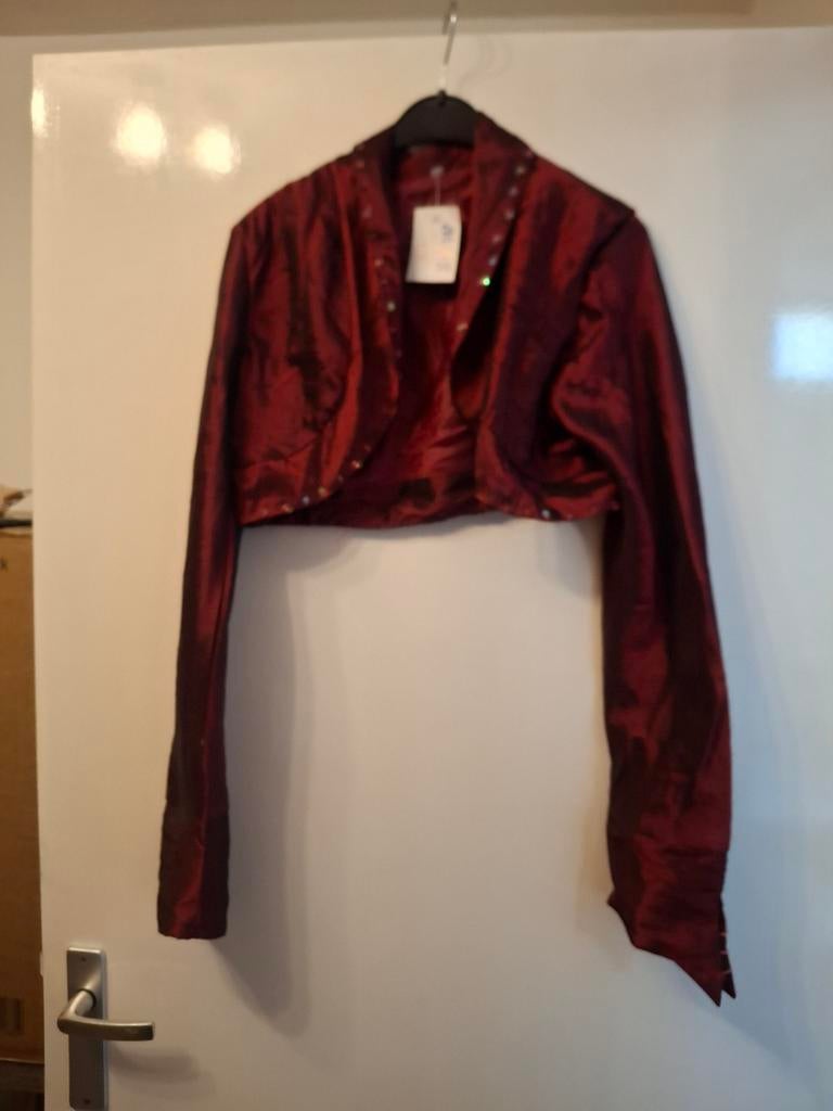 Nieuw rode bolero maat 36/38, Galajurk, Nieuw, Ophalen of Verzenden, Maat 36 (S)