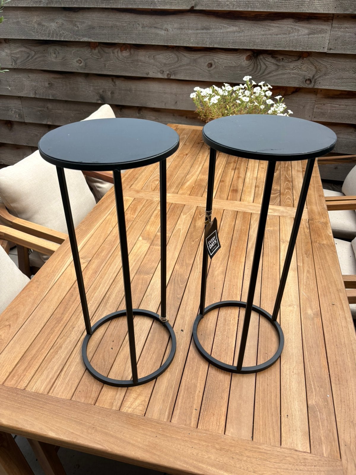 Kleine zwarte bijzettafeltjes Intratuin, Minder dan 55 cm, Metaal of Aluminium, Rond, Nieuw