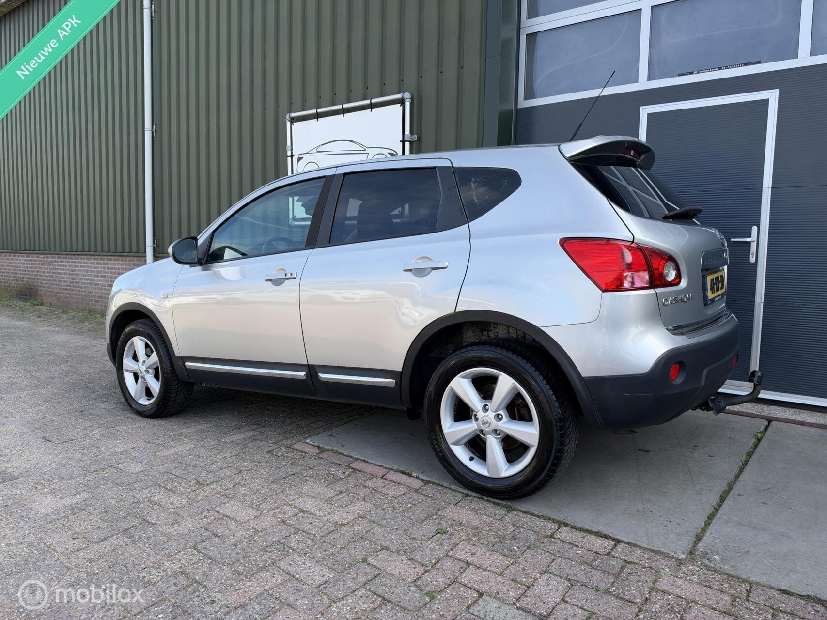 Nissan Qashqai 2.0 Tekna Premium|Airco|Cruise|Navi|APK 11-27, Voorwielaandrijving, Gebruikt, 4 cilinders, Handgeschakeld
