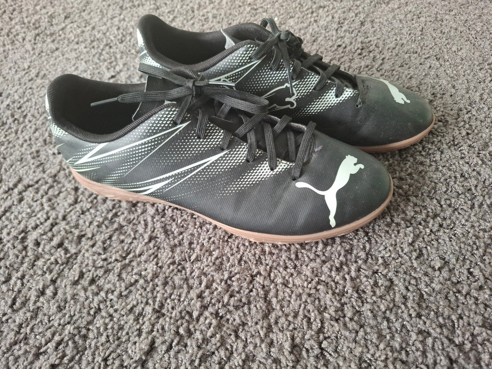 Nette Puma zaalvoetbal schoenen maat 41, Ophalen of Verzenden