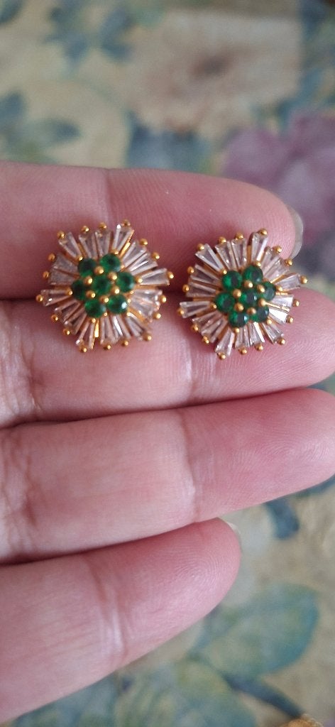 18krt gold plated oorbellen, Sieraden, Tassen en Uiterlijk, Oorbellen, Verzenden, Nieuw, Met edelsteen, Knopjes of Stekers