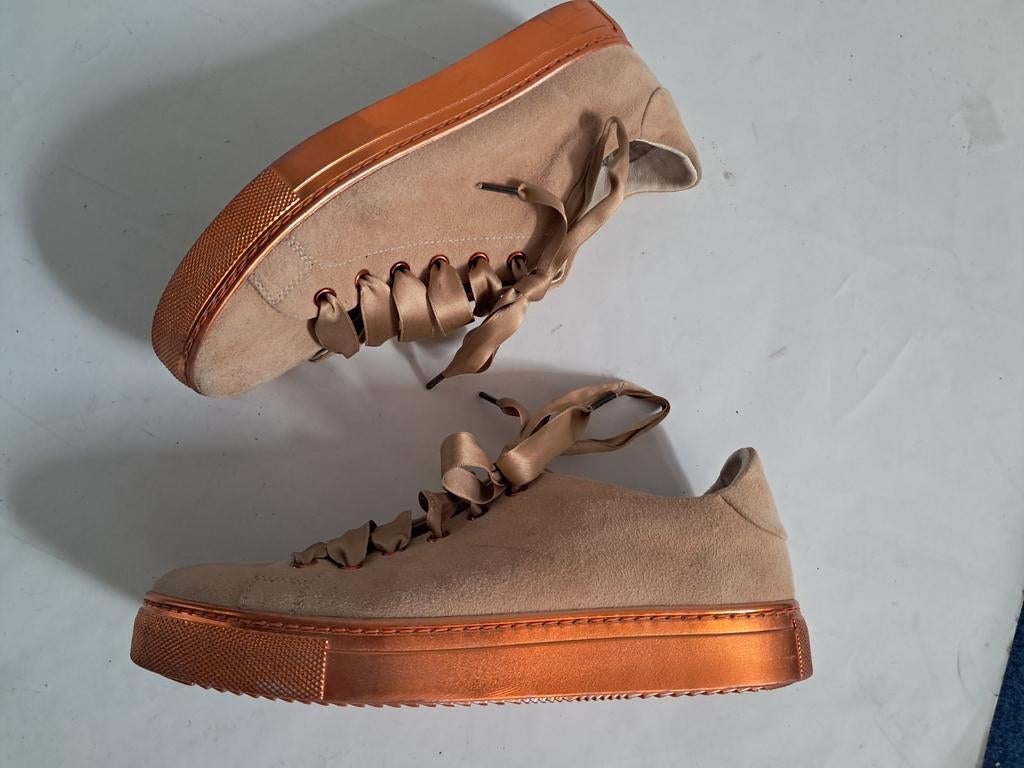 37 Stokton sneakers beige oranje leer suède, Beige, Ophalen of Verzenden, Stokton, Sneakers of Gympen