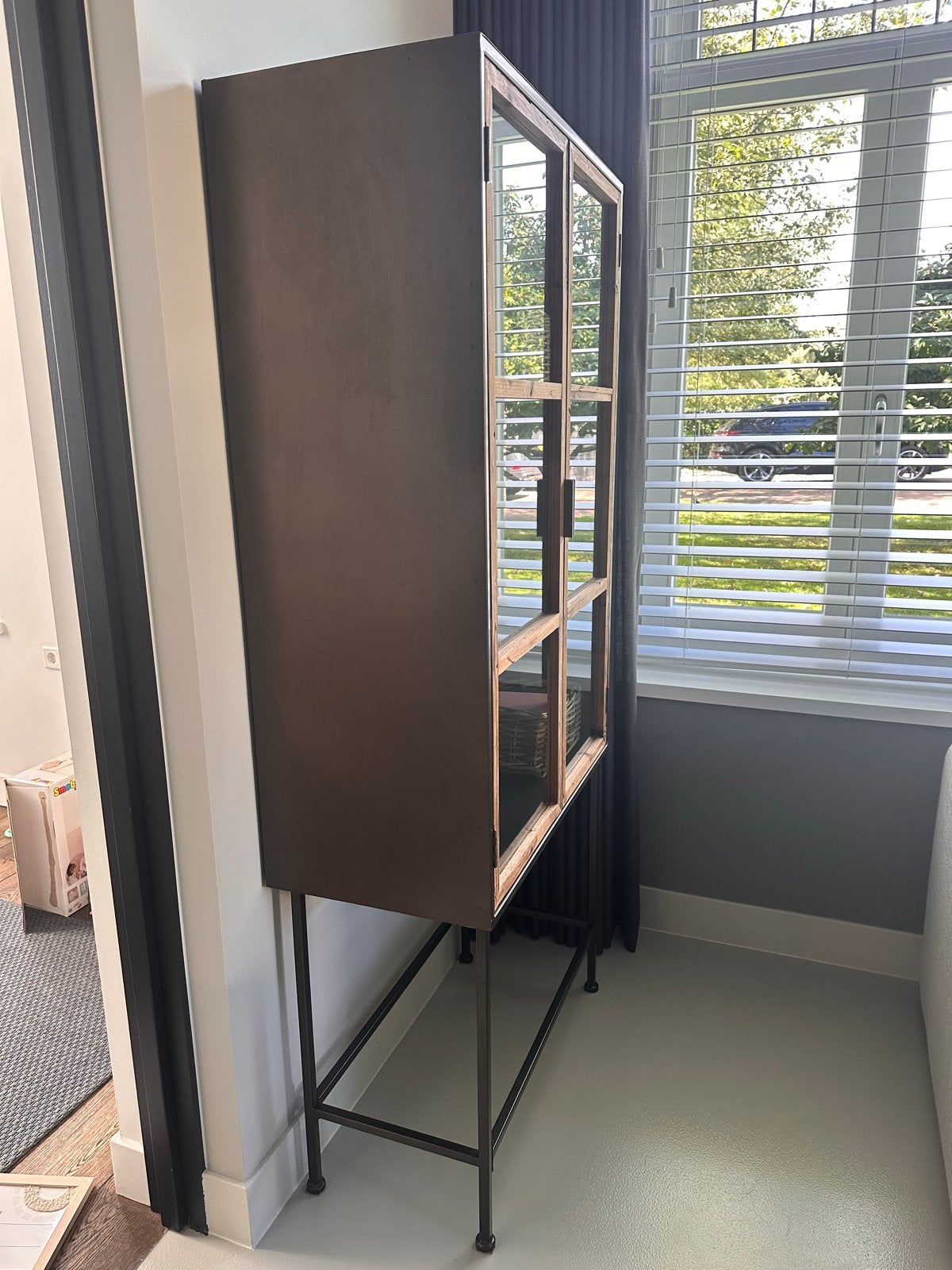 Dutchbone Berlin Cabinet (vitrine)kast, Ophalen, Gebruikt, 50 tot 100 cm, 150 tot 200 cm