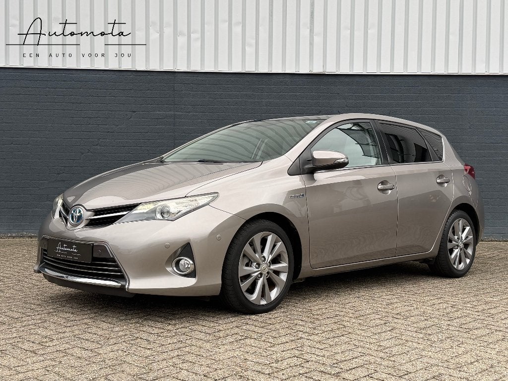 Toyota Auris 1.8 Full Hybrid Executive / Leder / Panoramadak, Auto's, Bruin, Leder, Bedrijf, Auris