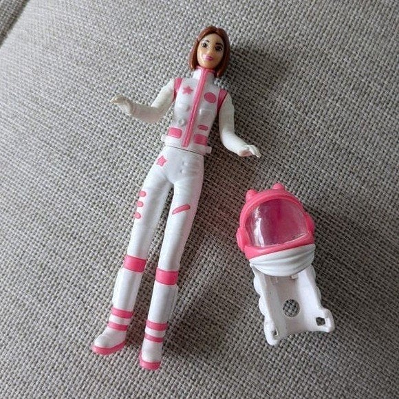 Mattel mini barbie astronaut promotie kindersurprise, Verzamelen, Ophalen of Verzenden, Gebruikt