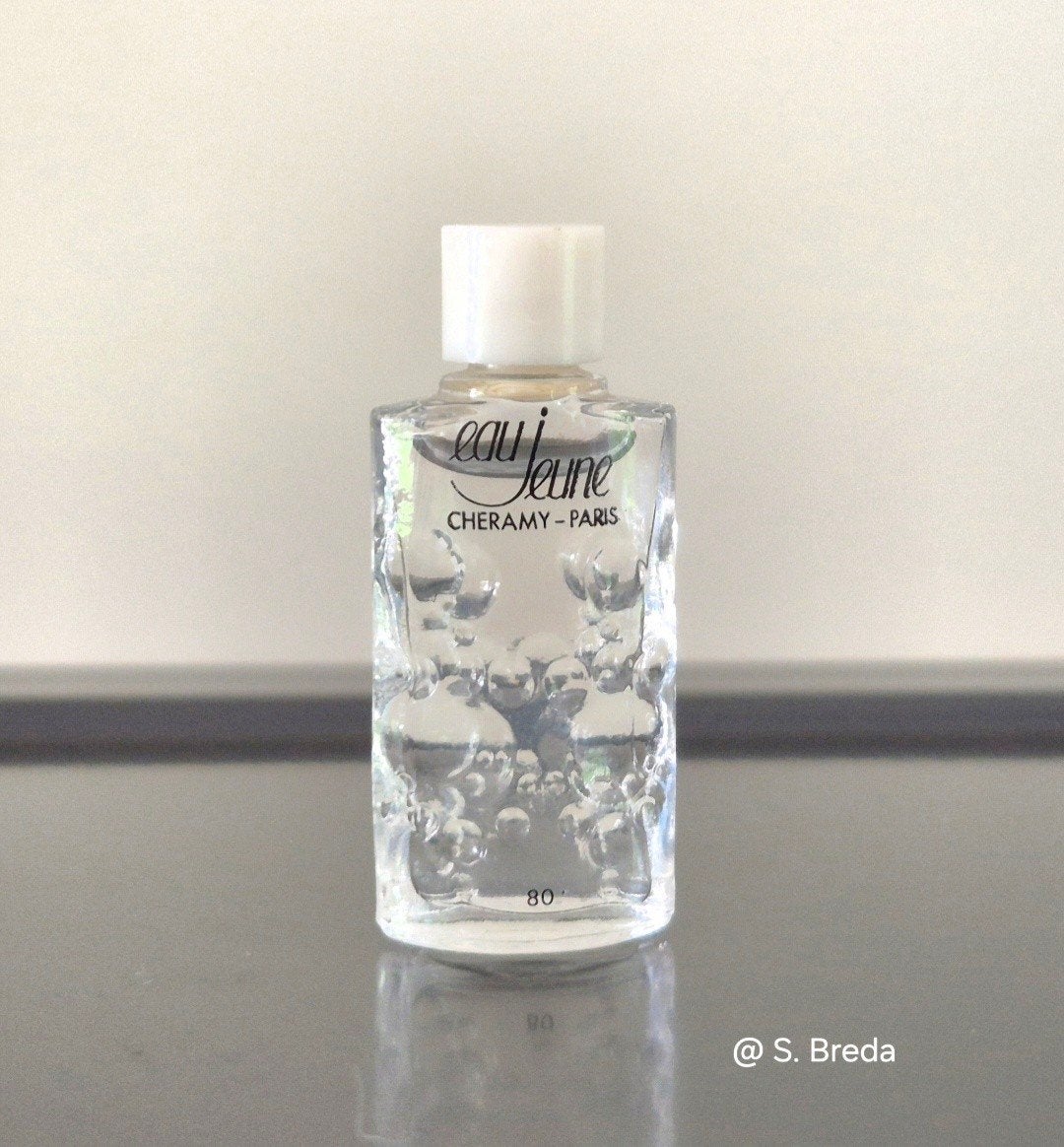 Cheramy Paris - Eau Jeune - volle miniatuur 5 ml, Ophalen of Verzenden, Zo goed als nieuw, Miniatuur, Gevuld