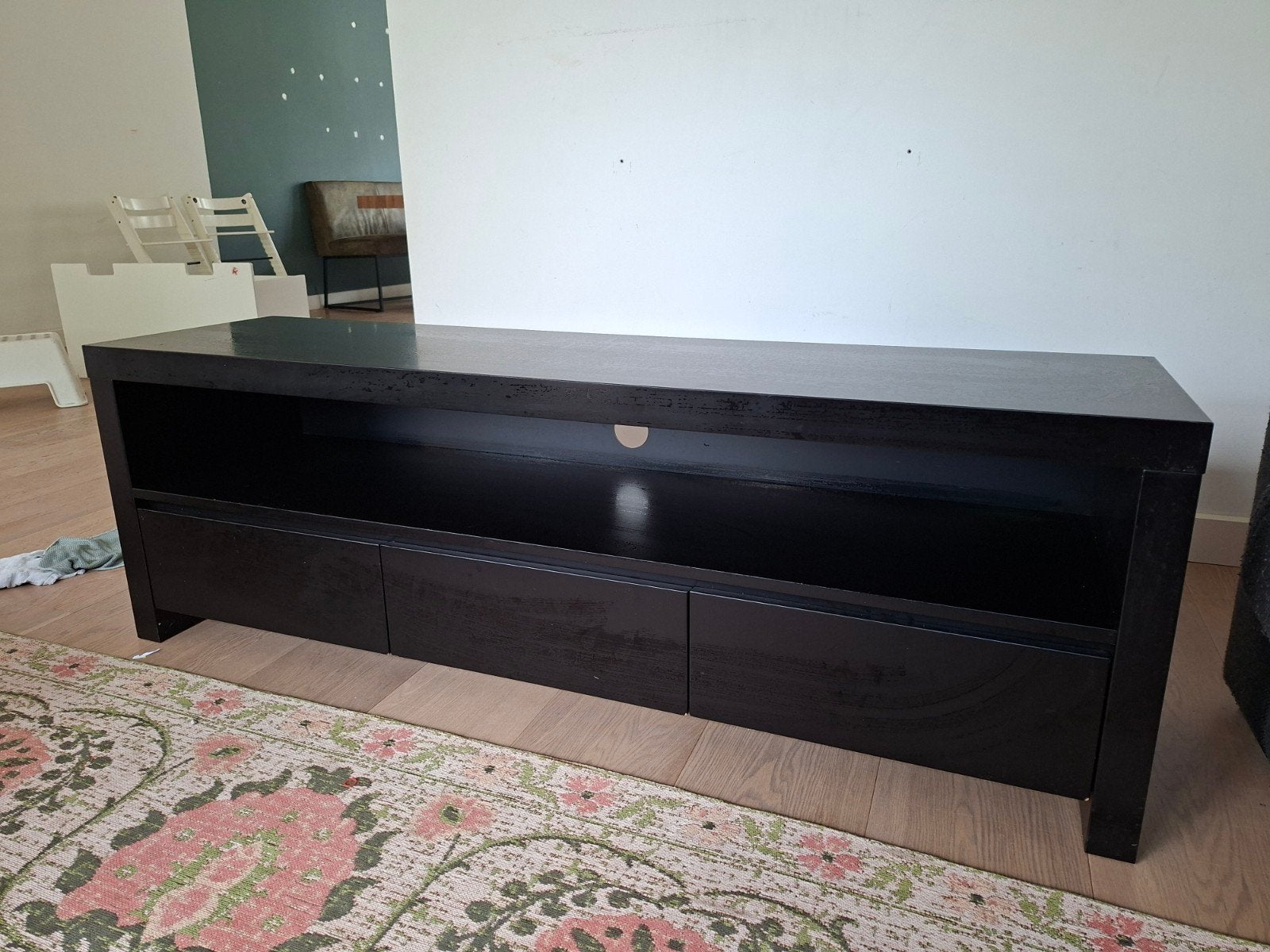 Zwart TV meubel met 3 laden, Ophalen of Verzenden, Gebruikt, Hout