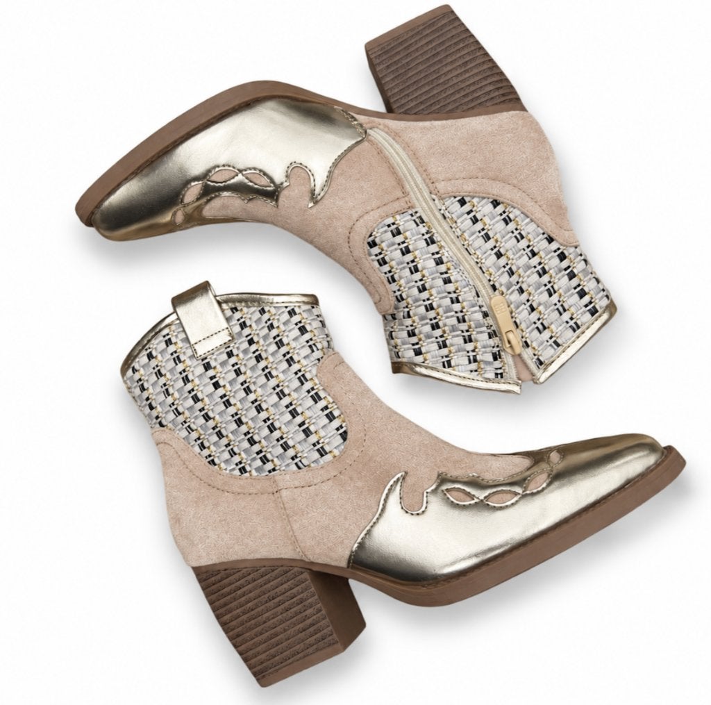 Cowboy enkelboots golden touch Maat 37, Kleding | Dames, Beige, Lage of Enkellaarzen, Nieuw, Ophalen of Verzenden
