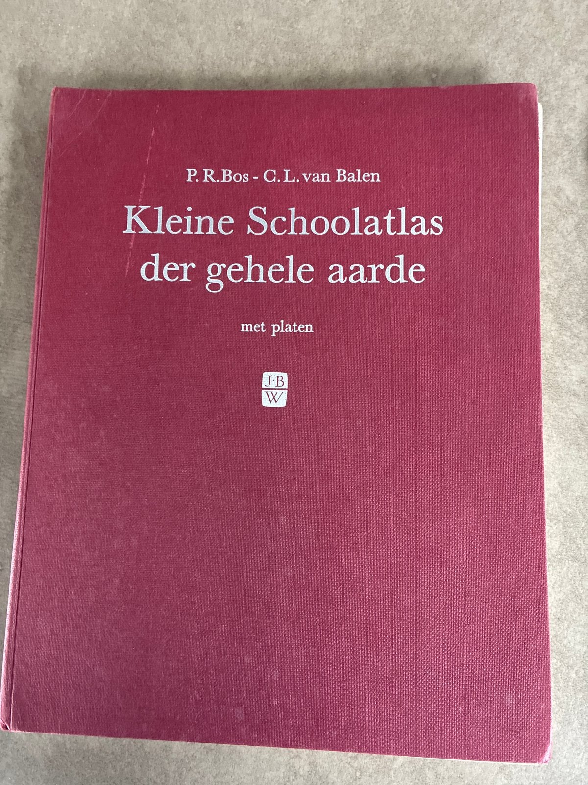 Kleine Schoolatlas der gehele aarde - P.R. Bos - G.L. van Ba, Gelezen, Bosatlas, Ophalen of Verzenden, 1800 tot 2000
