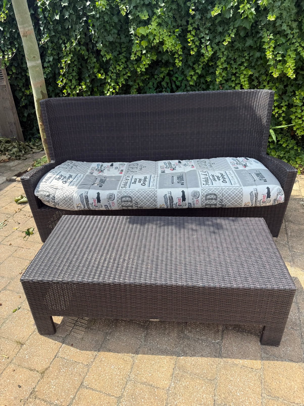 Loungebank met tafel zwart, Ophalen, Zo goed als nieuw, Wicker, Bank