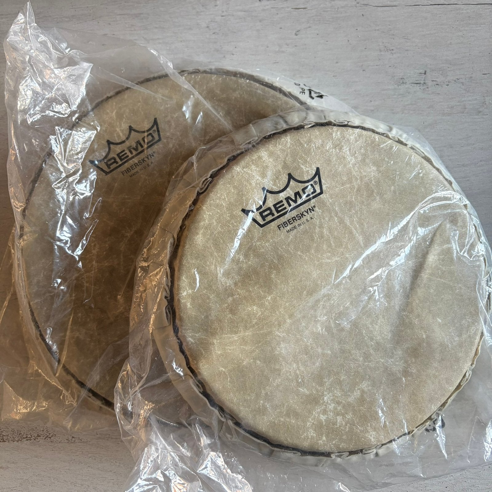 Set Remo Fiberskyn Tucked bongo vellen - nieuw, Muziek en Instrumenten, Percussie, Ophalen, Nieuw, Trommel